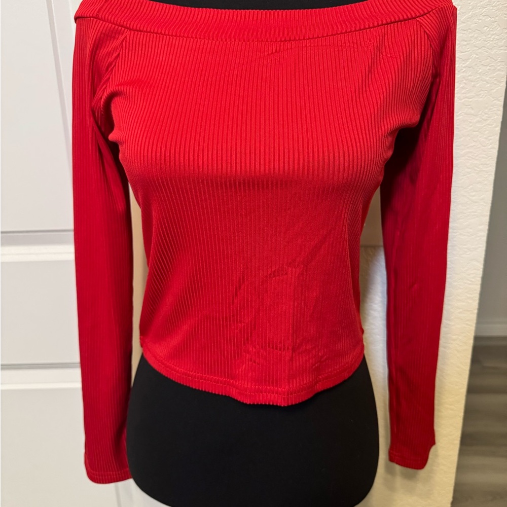 NWOT Red Off-Shoulder Ribbed Crop Top